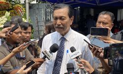 Luhut Geram Ada UMKM Asing Beroperasi di Bali, Minta BPKP Lakukan Audit 