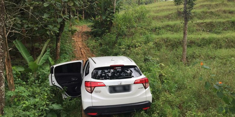 Berita Harian Mobil Honda Hrv Tersesat Di Hutan Pati Terbaru Hari Ini Kompas Com