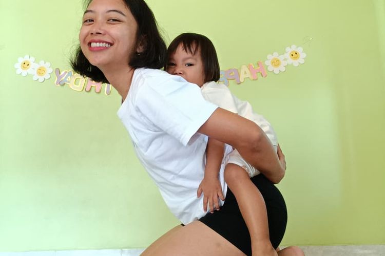 Perjalanan Rosa menunjukkan bahwa menurunkan berat badan setelah hamil sangat mungkin dilakukan. Olahraga dan mengelola makan jadi kuncinya.