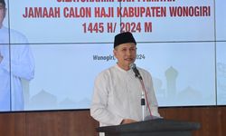 Lepas Keberangkatan 331 Calon Jemaah Haji Wonogiri, Wabup Setyo Sukarno Sampaikan Pesan Ini 