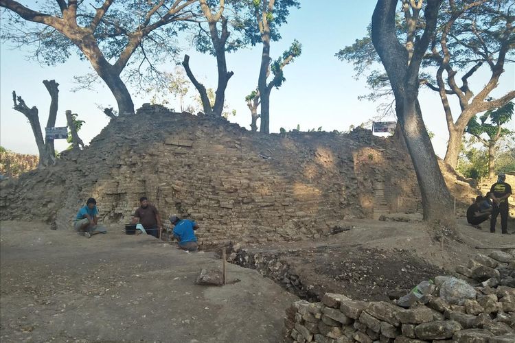 Bangunan utama Situs Pataan di Dusun Montor, Desa Pataan, Kecamatan Sambeng, Lamongan, yang diduga pihak BPCB Trowulan merupakan Vihara.