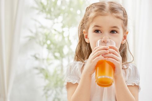 Anak Kecil Tak Dianjurkan Terlalu Banyak Minum Jus Buah, Mengapa?