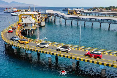 Puluhan Pengguna Mini Cooper Touring ke Bali