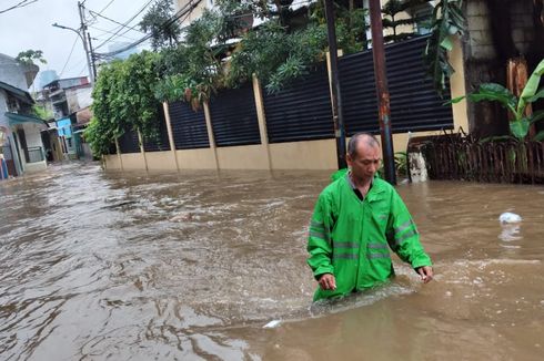 Banjir Setinggi 1 Meter di Petogogan, Jaksel Mulai Surut