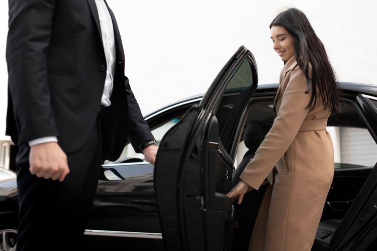 Cancer, Leo, Pisces, Libra, dan Taurus dikenal sebagai zodiak paling manja. Mereka suka diperhatikan, disayang, dan dimanja balik oleh orang terdekat.
