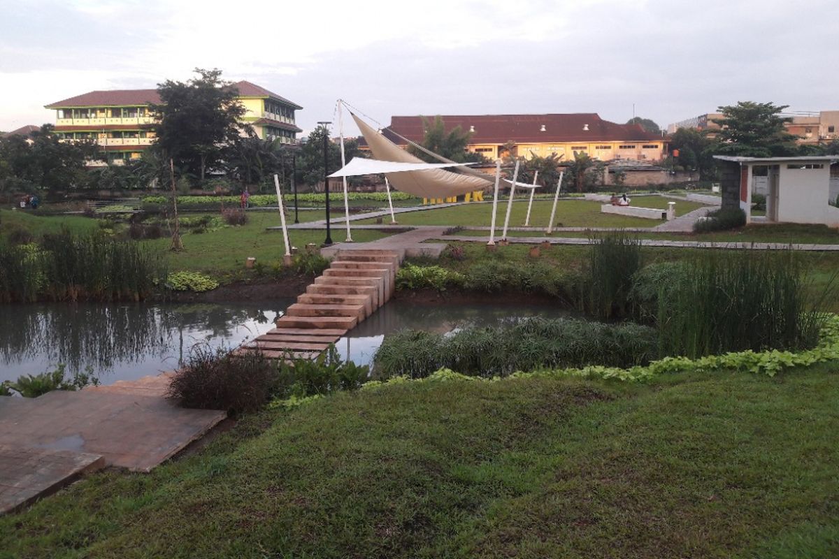 Lansekap Taman Piknik yang beralamat di Jalan Manunggal II, Cipinang Melayu, Jakarta Timur.