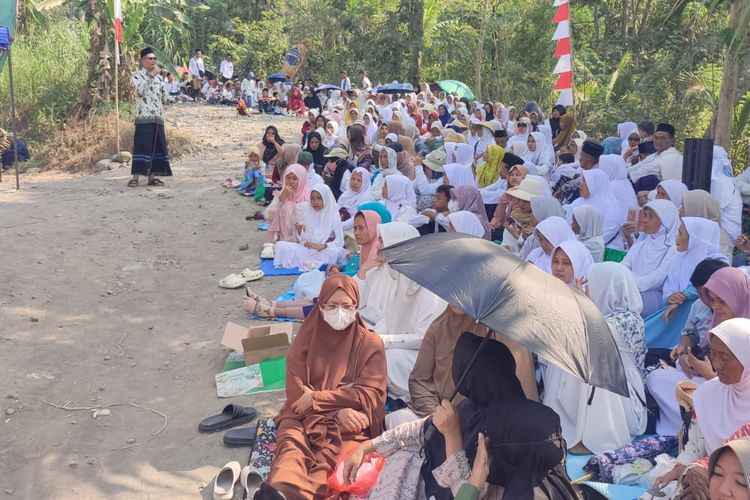 Doa Bersama di Tambang Pasir, Warga Sambeng Magelang Tuntut Penambangan Disetop