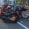 Gara-gara Pecah Ban, Mobil Terguling di Flyover Pancoran
