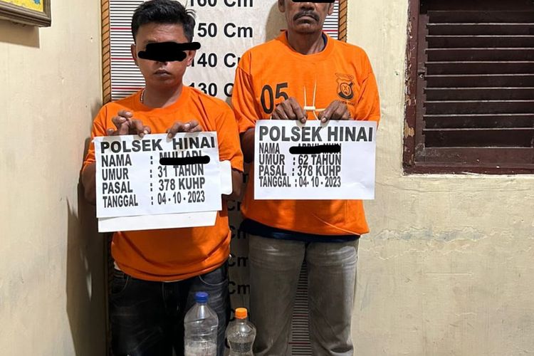 2 Orang pelaku modus gandakan uang saat ditangkap polisi di Kabupaten Langkat