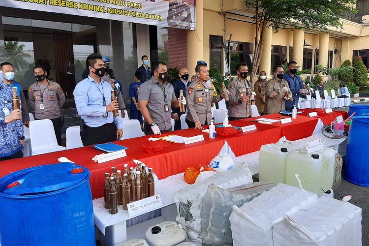 Madu khas Banten palsu dapat menyebabkan kematian