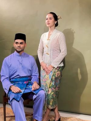 Pevita Pearce dan Mirzan Meer merayakan anniversary pertama dengan pemotretan bernuansa tradisional. Intip detailnya.