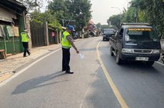 Kecelakaan di Sawangan Depok, Motor Salip Truk Malah Tabrak Ambulans dari Arah Sebaliknya