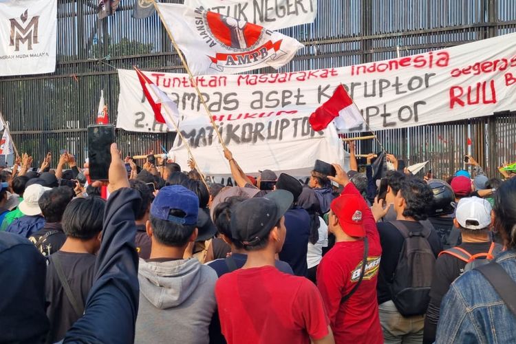 Hindari Macet Saat Demo, Ini Cara Cek CCTV Lalu Lintas Jakarta