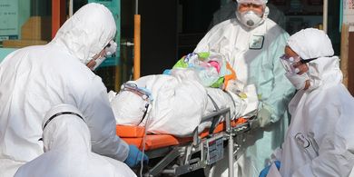 Penanganan pasien terinfeksi virus corona di Korea Selatan.