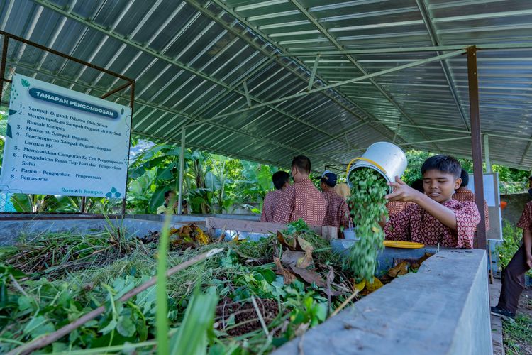 Ubah Sampah Jadi Nilai: Saat Sekolah Menjadi Motor Ekonomi Sirkular