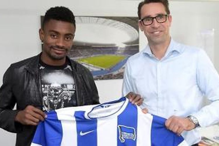 Salomon Kalou resmi membela Hertha Berlin 