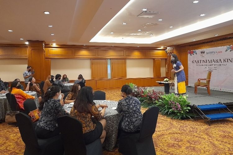 Rangkaian Acara Kartini Masa Kini kerja sama Kompas.com dan Hotel Sultan mulai digelar dengan workshop coaching dan talkshow, Jumat (22/4/2022).