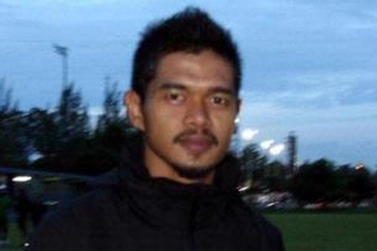 Bintang lapangan Timnas Indonesia, Bambang Pamungkas masih menjadi andalan sebagai ujung tombak Persija Jakarta melawan Persib, Minggu (29/1/2012) petang ini.
