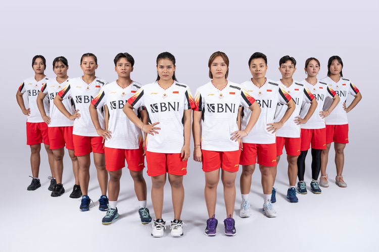 Tim bulu tangkis putri Indonesia yang akan bertanding di Thomas-Uber Cup 2024 di Chengdu, China, pada 27 April-5 Mei 2024. Apriyani Rahayu ditunjuk sebagai kapten tim Uber Indonesia. 