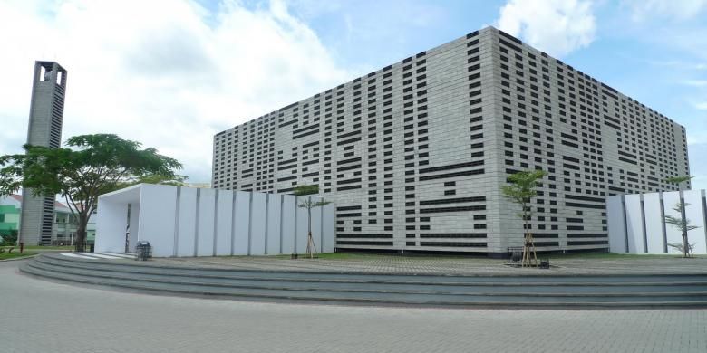 Masjid Al Irsyad, Kota Baru Parahyangan, Bandung, Jawa Barat.