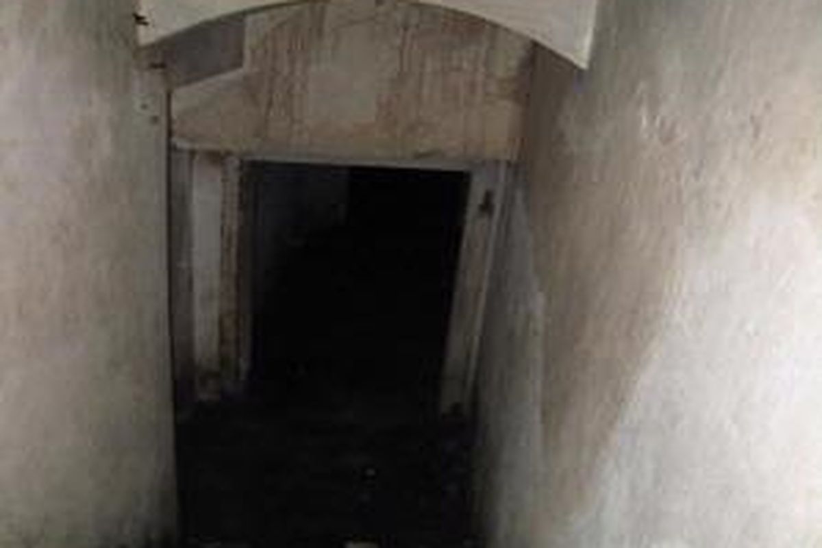 Bunker di bawah gedung Rotterdam Lloyd yang akan segera diteliti oleh UPT Kota Tua