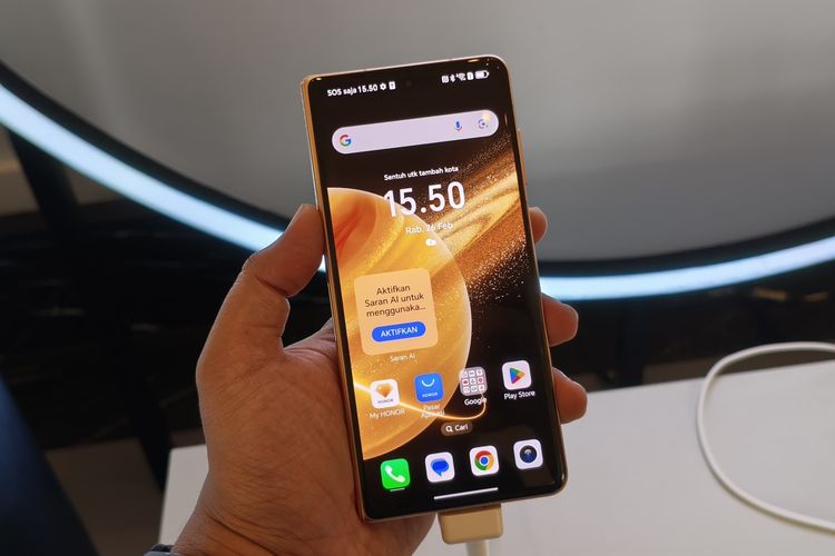 Smartphone lipat Magic V3 menjadi perangkat perdana debut kembalinya Honor di Indonesia, Rabu (26/2/2025).