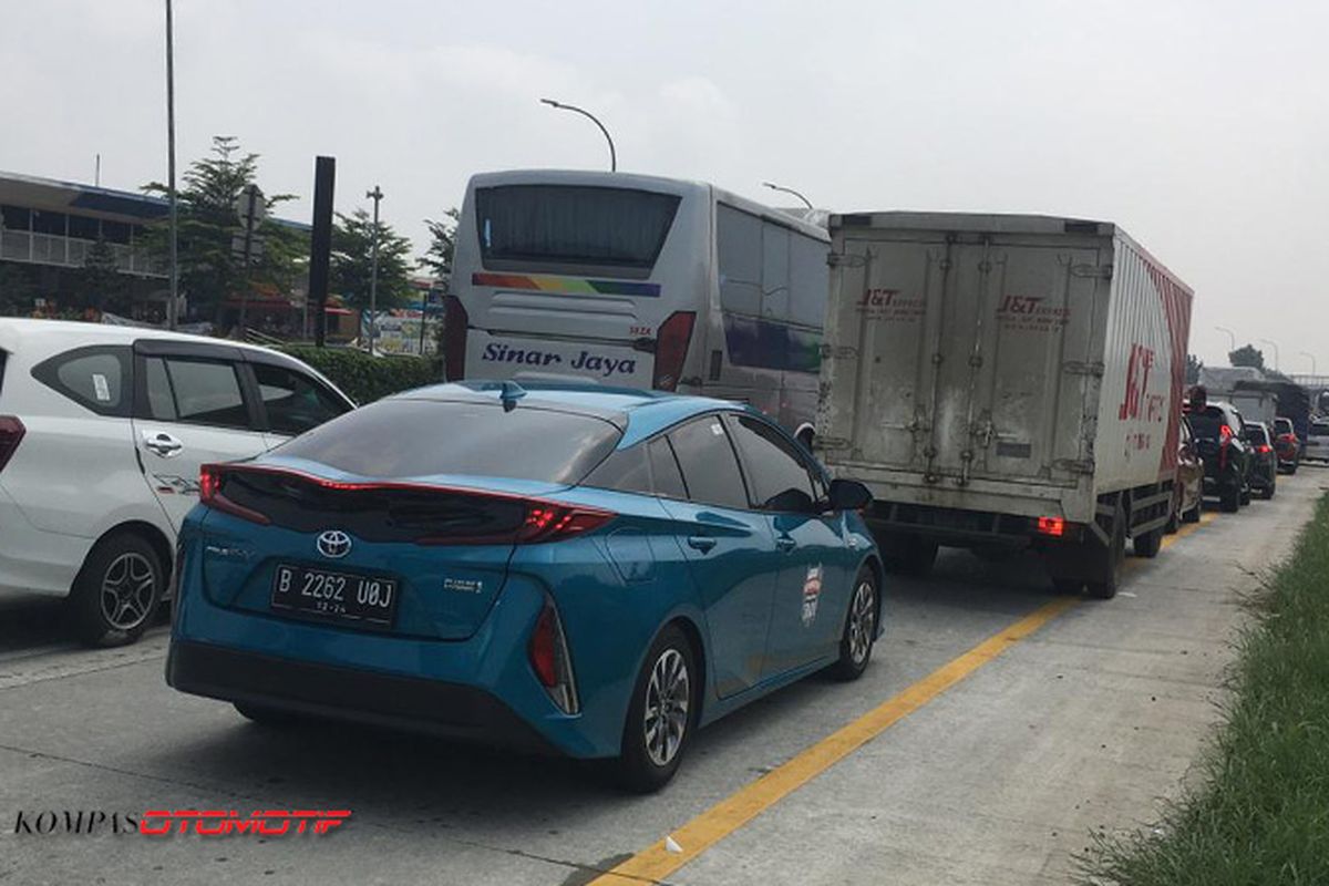 Toyota Prius PHEV Kompas.com Otomotif Challenge (KOC)