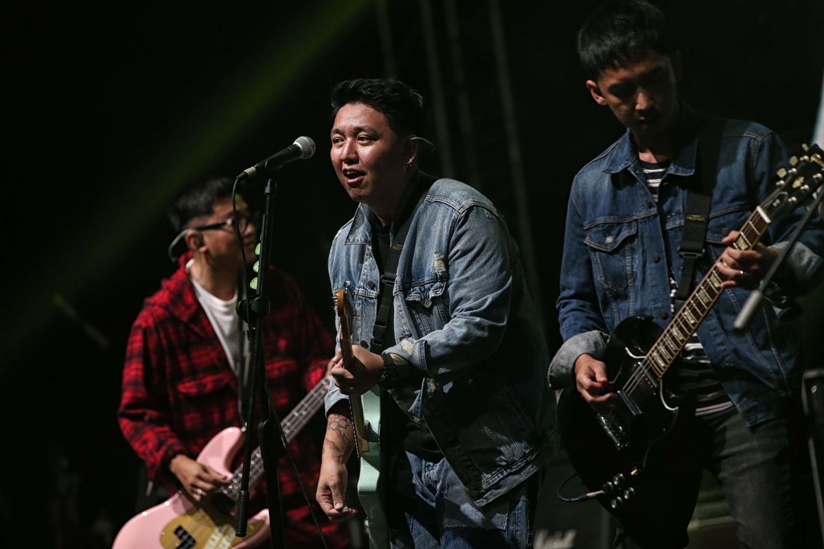 Pee Wee Gaskins tampil dalam acara Grand Finale Levis Band Hunt 2018 di Livespace SCBD, Jakarta, Sabtu (24/11/2018).  Delapan finalis band bertanding untuk memperebutkan juara.