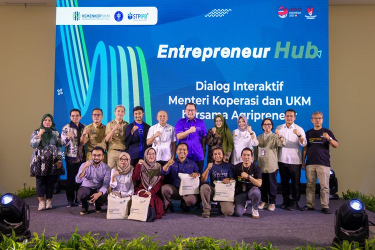 Menteri Koperasi dan Usaha Kecil Menengah (MenKopUKM), Teten Masduki dalam acara Entrepreneur Hub Dialog Interaktif MenKopUKM bersama Agripreneur di Bogor, Jawa Barat, Senin (10/7/2023)