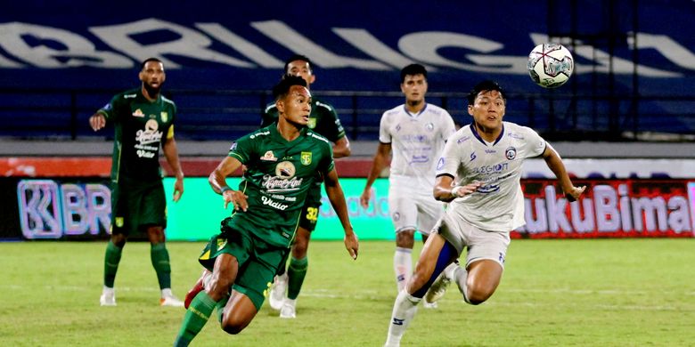 Harus Tahu Arema FC Vs Persik Kediri : Singo Edan Tangkap Sinyal Juara dari Dewi Fortuna