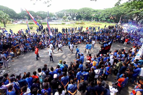 Laga Persahabatan AFC Vs AI Warnai Aksi Damai Aliansi Aremania