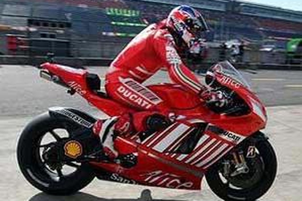 Replika motor tunggangan juara dunia moto GP Casey Stoner  inilah yang akan segera menjadi milik aktor Tom Cruise. Replika tersebut merupakan prosuksi pertama dari 1.500 unit yang akan diluncurkan.