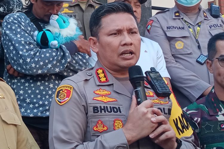 Kapolresta Malang Kota, Kombes Pol Budi Hermanto saat diwawancarai awak media pada Senin (8/8/2022) di Mapolresta Malang Kota.