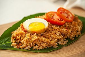 5 Fakta Menarik Nasi Goreng, Kuliner Indonesia yang Disukai Pembalap MotoGP