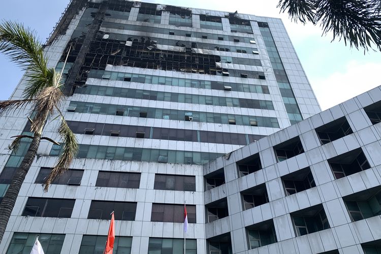 Percikan Api Sempat Menyala di Lantai 8 Gedung Bapenda DKI, Padam dalam 10 Menit