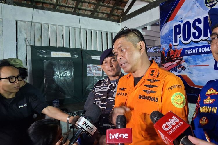 Pencarian Hari Ketiga, SAR Perluas Pencarian 5 Jurnalis dan 3 Kru Hilang ke Utara Gunung Anak Krakatau