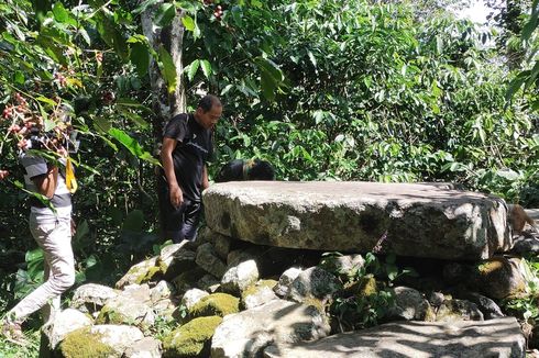 Bukit Tuwit Manggarai Timur, NTT, Mistisnya Kampung Adat Masa Lalu