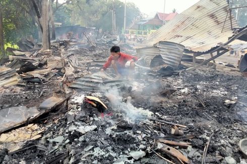 Rabu Pagi, Puluhan Kios PKL di Merangin Hangus Terbakar