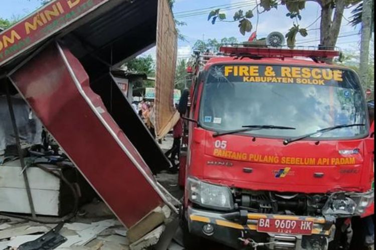 Kronologi Mobil Damkar Kecelakaan di Solok, 1 Tewas dan 11 Luka-Luka