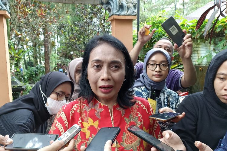 Menteri Pemberdayaan Perempuan dan Perlindungan Anak (PPPA) Bintang Puspayoga saat ditemui di Ciawi, Bogor, Jawa Barat, Rabu (1/2/2023). 