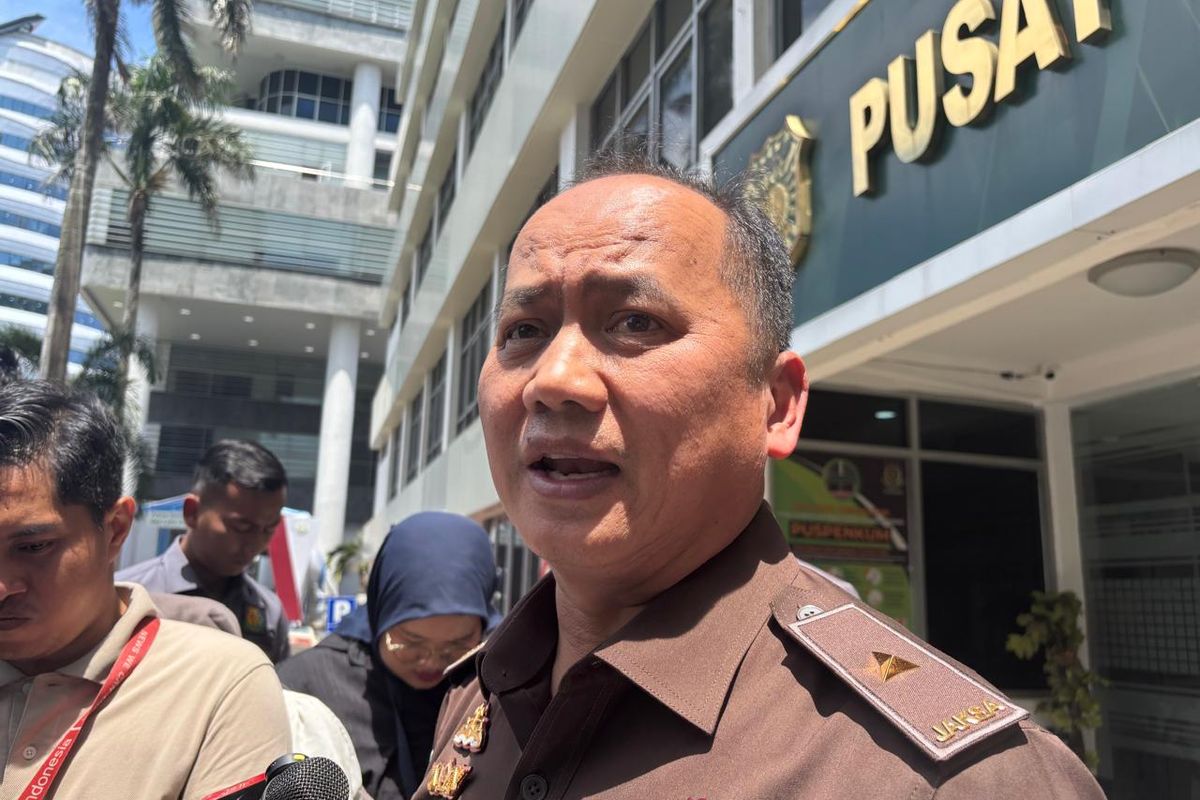 Kapuspenkum Kejagung, Anang Supriatna