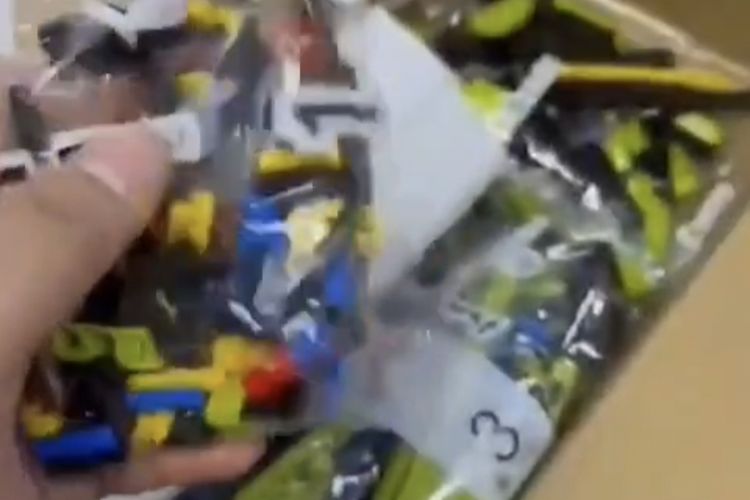 Seolah Paket Mainan Biasa, Ternyata di Dalamnya Berisi Narkoba