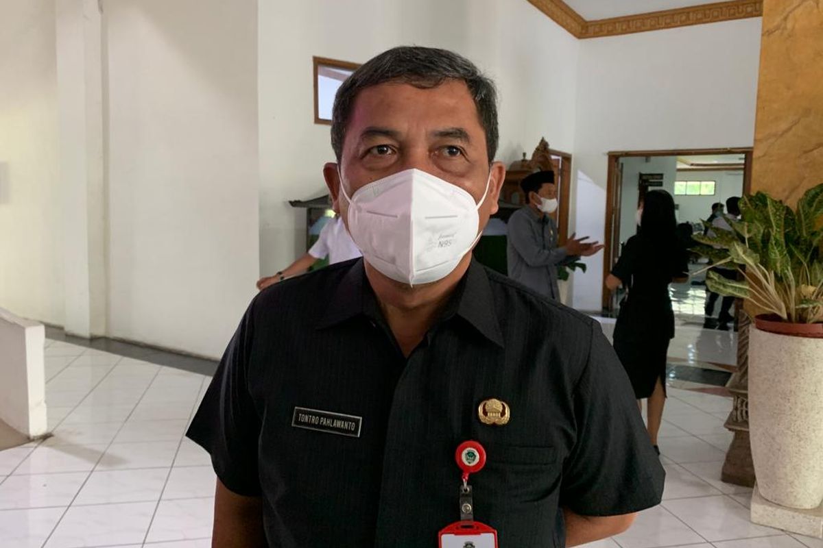 Sekda Kabupaten Madiun, Tontro Pahlawanto