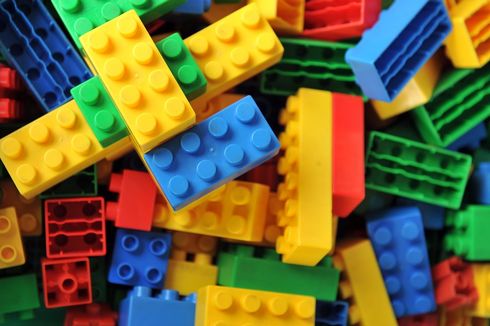 Polisi China Gerebek Pabrik Lego Palsu di Shenzhen