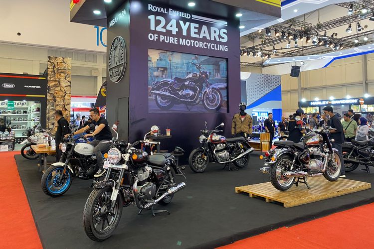 Booth Royal Enflied IMOS 2025