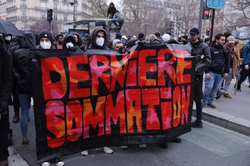 Protes Reformasi Pensiun Pecah di Perancis, 457 Orang Ditangkap, 441 Polisi Terluka