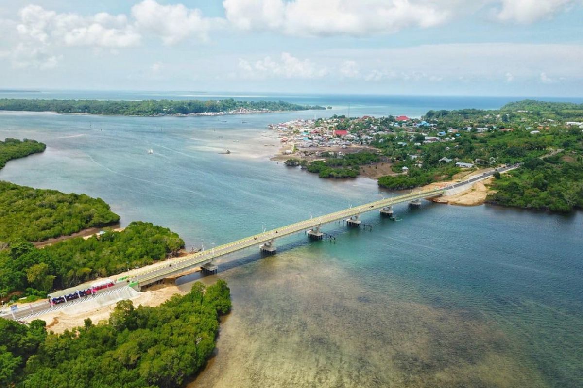 Jembatan Leta Oar Ralan di Kabupaten Maluku Tenggara Barat (MTB), Provinsi Maluku.