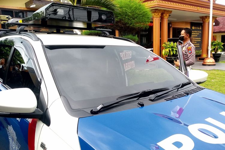 Mobil tilang elektronik INCAR milik Polres Blitar Kota diluncurkan, Kamis (19/5/2022)