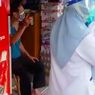 Viral, Pemilik Toko Dijemput Paksa Tim Medis karena Tolak Isolasi usai dari Malaysia