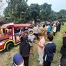 BERITA FOTO: Kondisi Odong-odong Usai Tertabrak Kereta Api di Serang hingga 9 Orang Tewas 